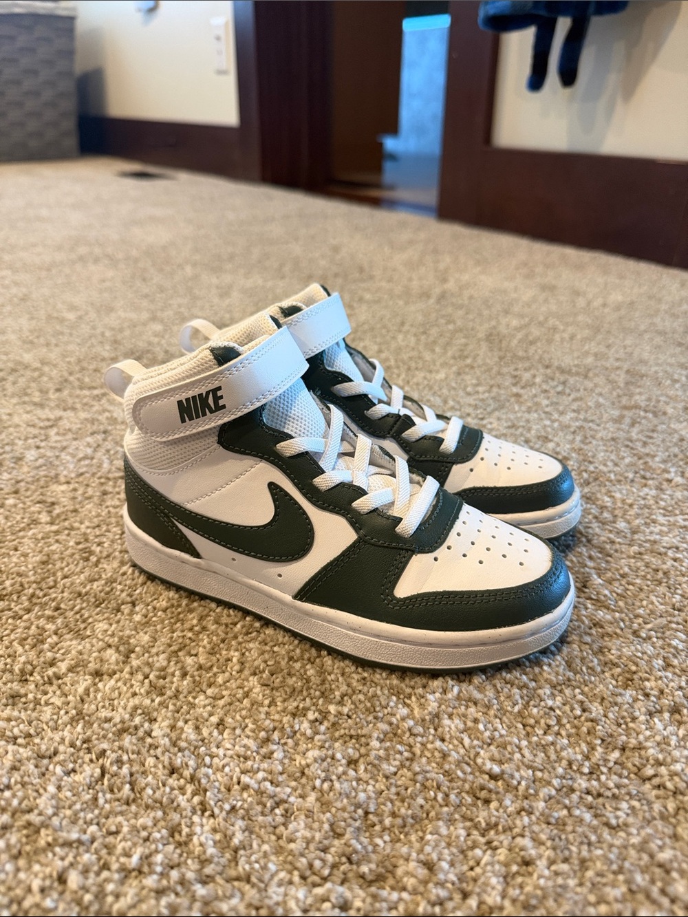 Nike Kids Sneakers in White and Dark Green